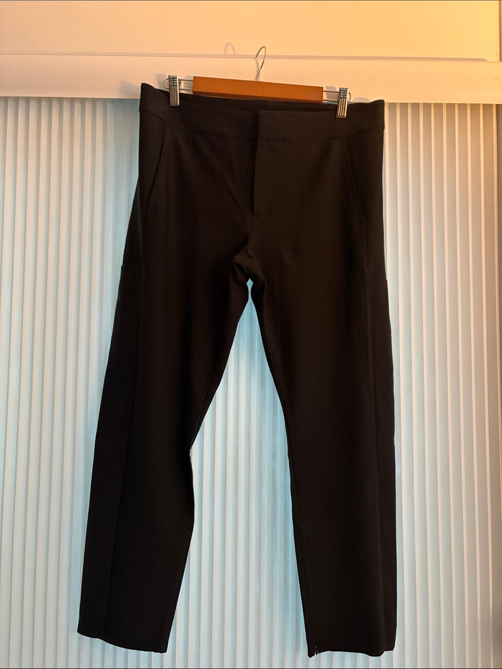 Athleta Ladies Black Stretch Straight-Leg Pants